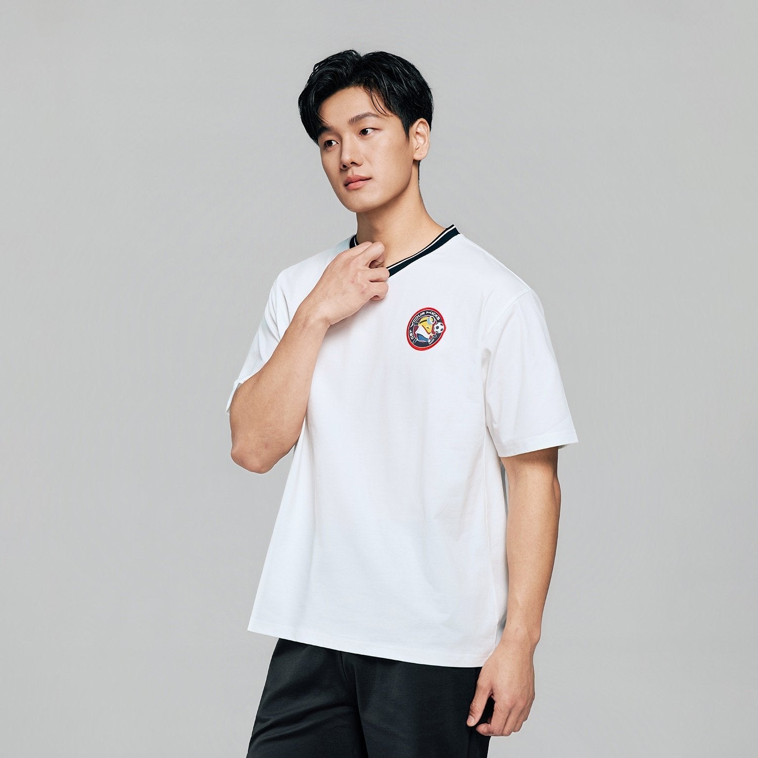 Men Relaxed Minions V-Neck World Cup Tee