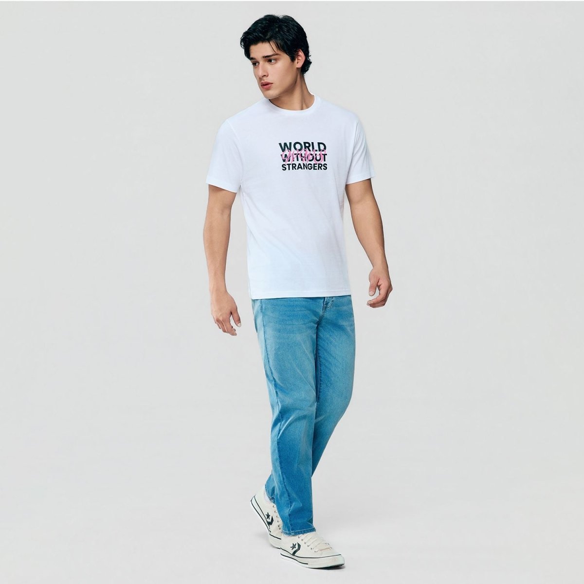 Men Slim World Without Strangers Print Tee