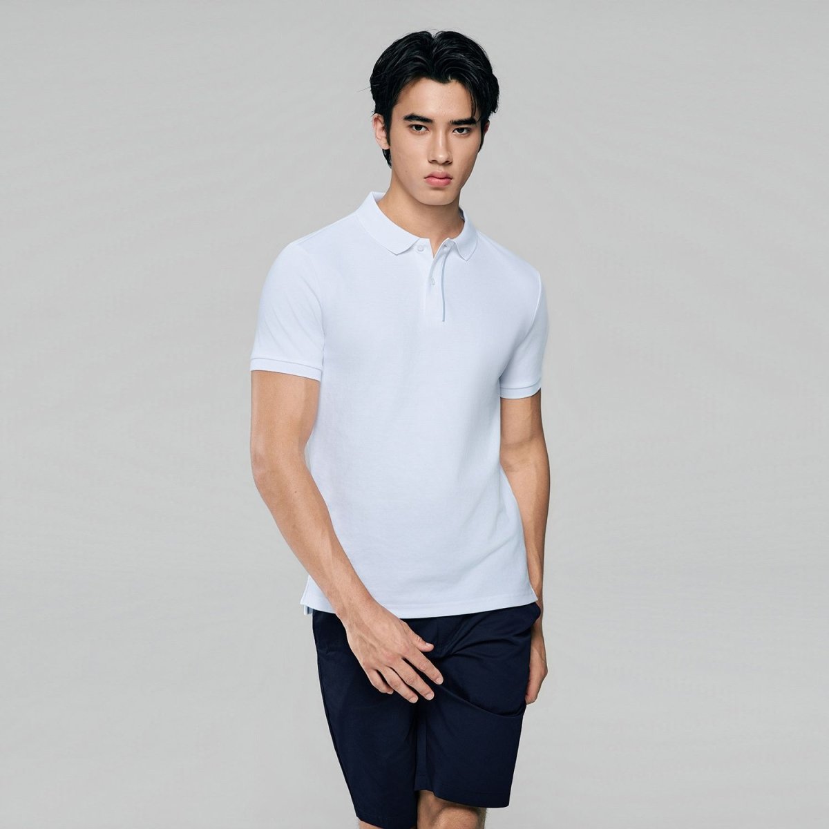Men's Slim Fit Cool Touch Cotton Nylon Pique Flat Knit Collar Solid Polo