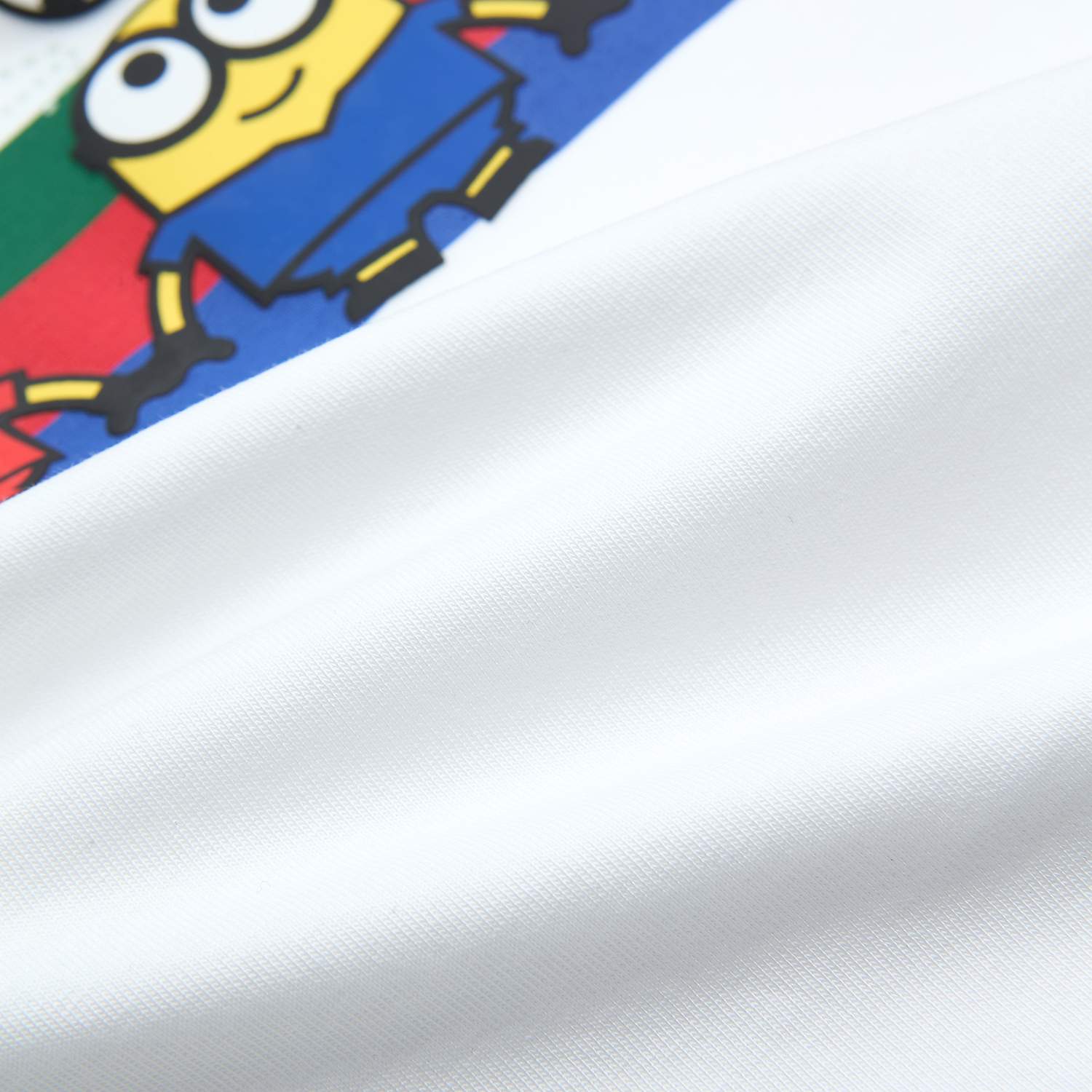 Men's Minions Relaxed V Neck Print Tee