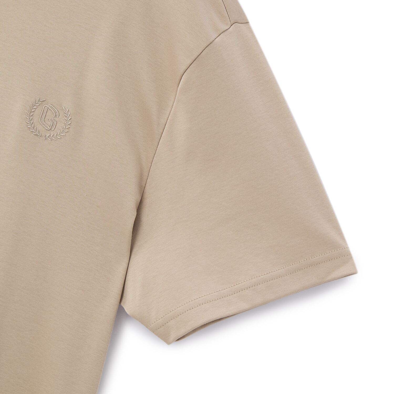 تي شيرت رجالي ضيق بلمسة سائلة ذكية