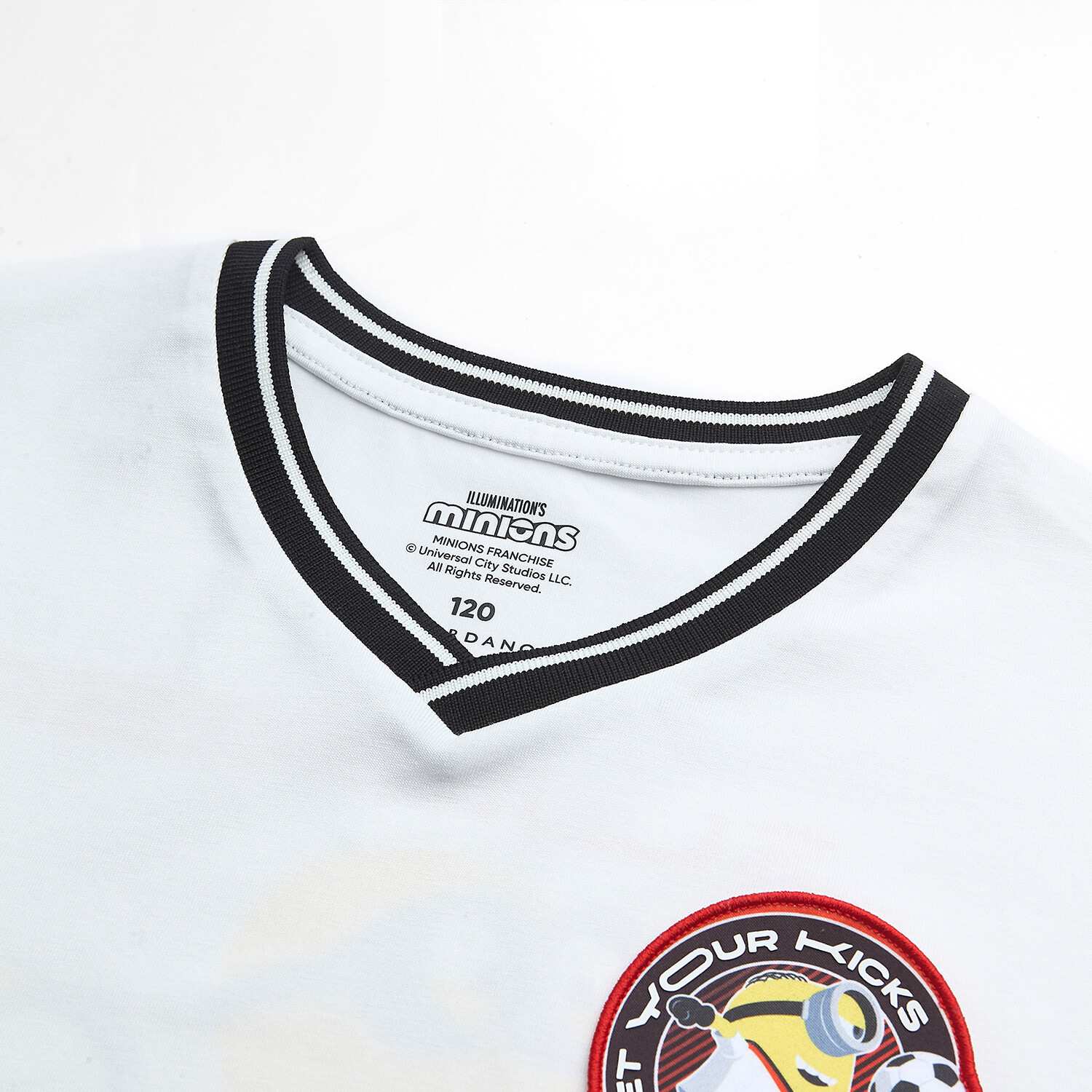 Junior Minions V Neck Relaxed Print Tee