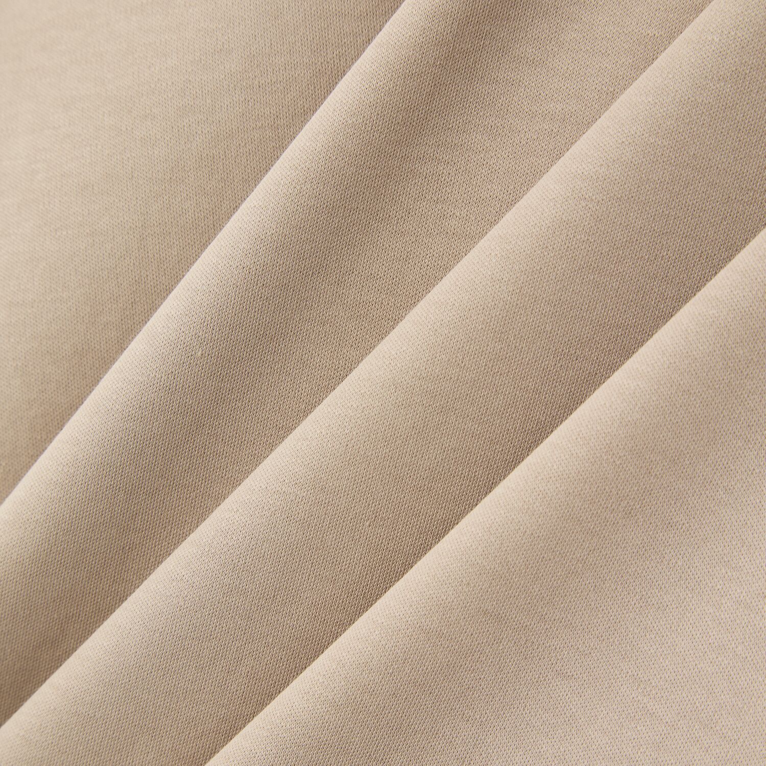 تي شيرت رجالي ضيق بلمسة سائلة ذكية