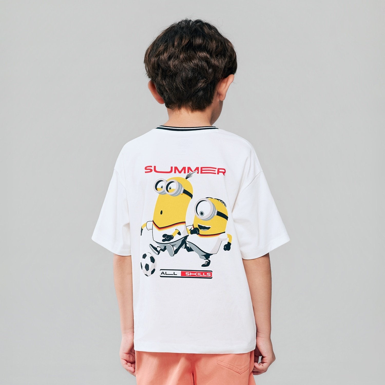 Junior Minions V Neck Relaxed Print Tee