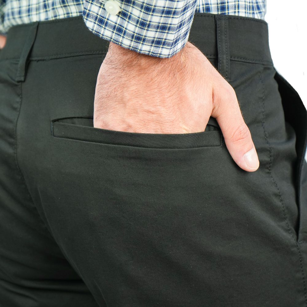 Men's Twill Low Rise Slim Taper Khaki Pant