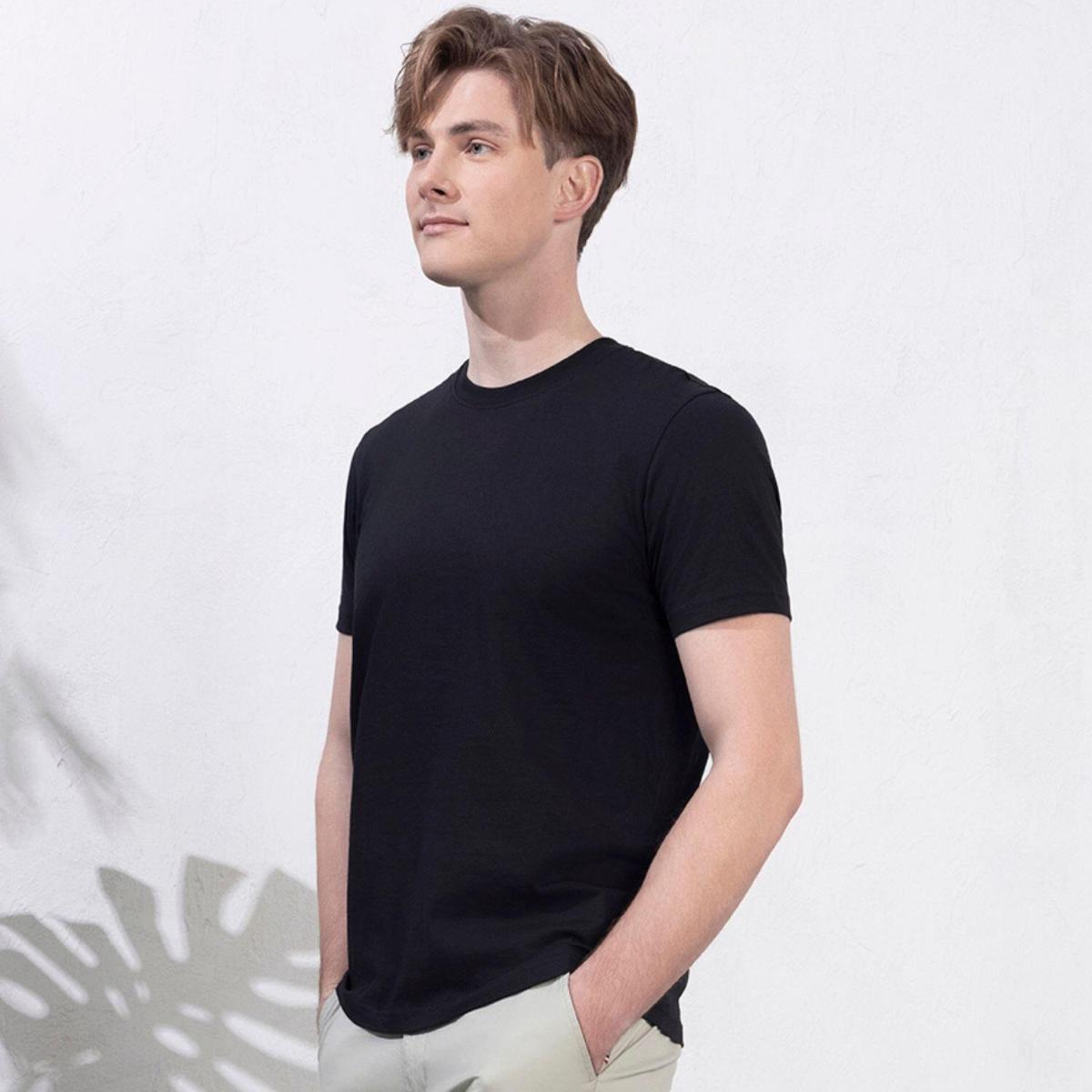 Men's Giordano Cotton Crewneck Slim Fit Tee - Short Sleeve