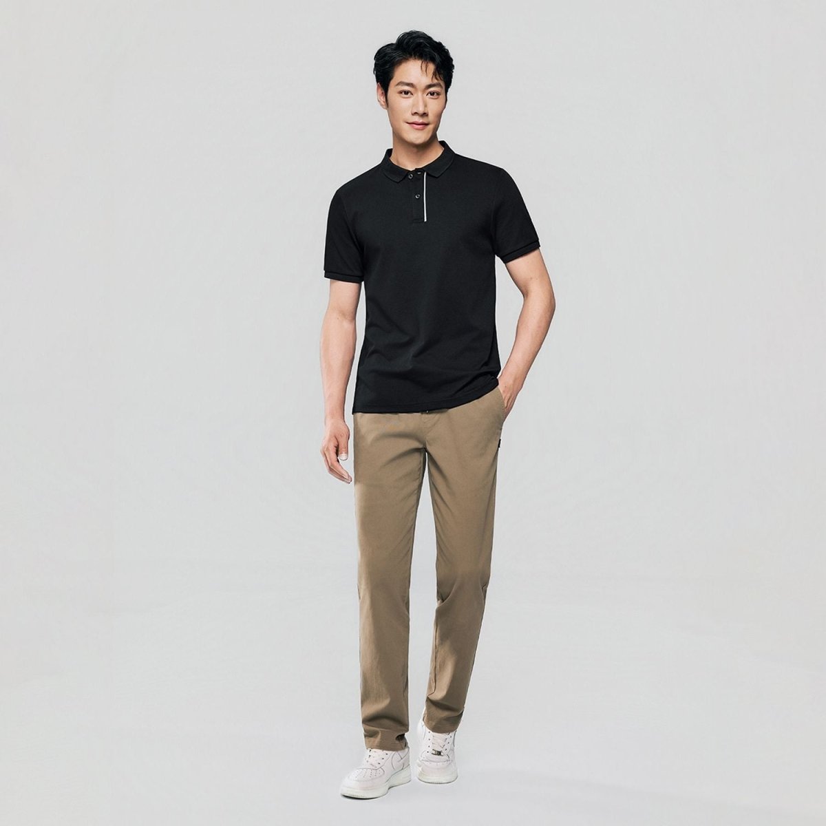 Men's Slim Fit Cool Touch Cotton Nylon Pique Flat Knit Collar Solid Polo