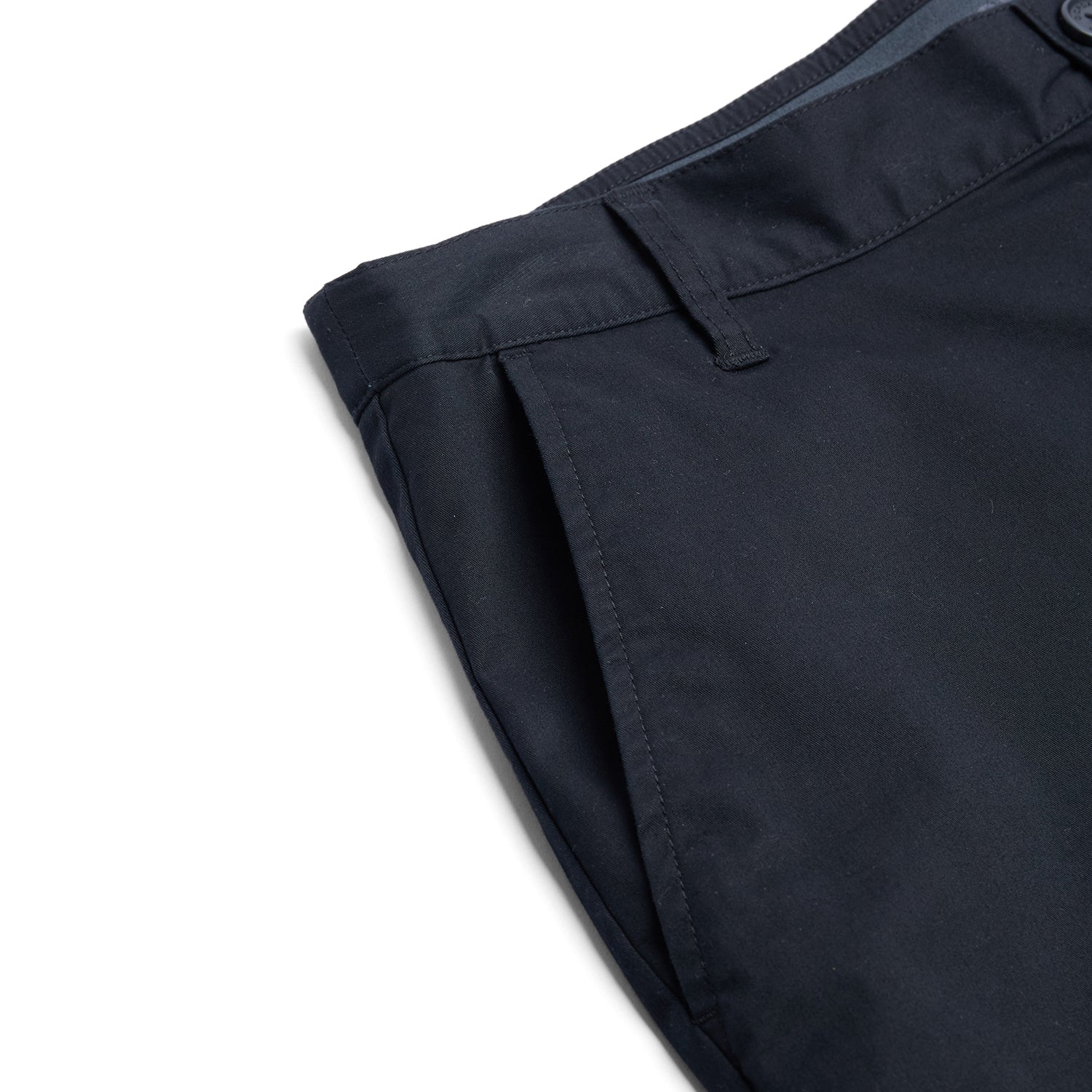 Men's Slim Twill Bermuda Shorts With Stretch Waist