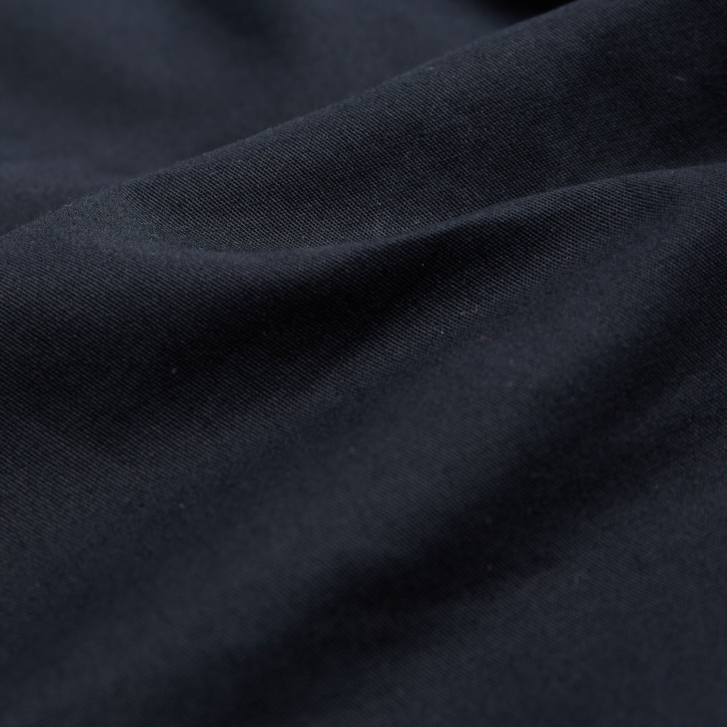 Men's Slim Twill Bermuda Shorts With Stretch Waist