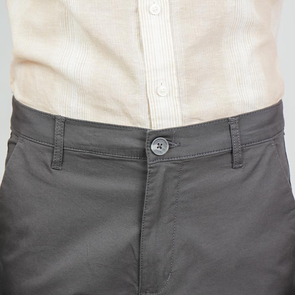 Men's Twill Low Rise Slim Taper Khaki Pant