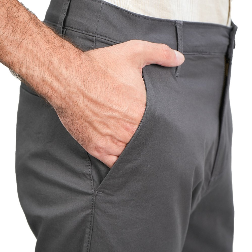 Men's Twill Low Rise Slim Taper Khaki Pant