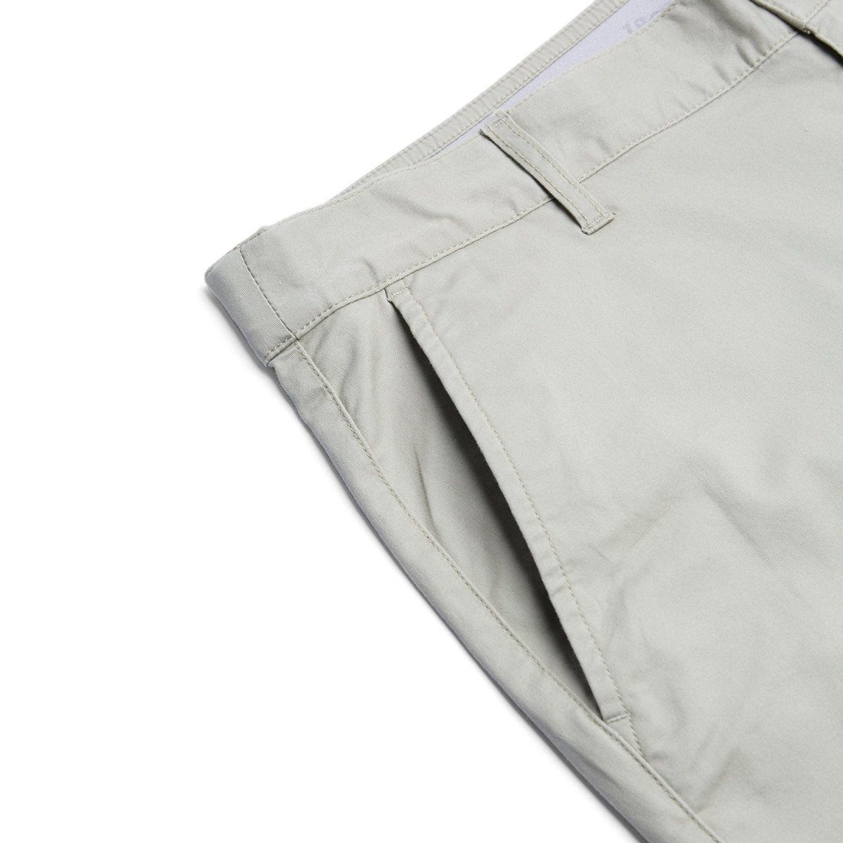 Men's Slim Twill Bermuda Shorts With Stretch Waist