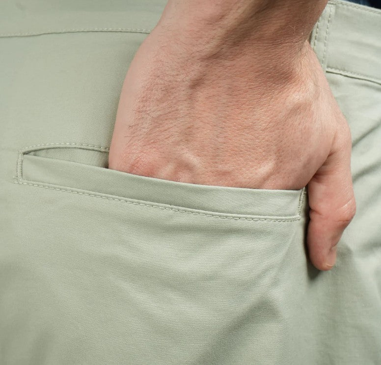 Man's Shorts Cotton/Spindex Twill Low Rise Slim Triple Bermuda