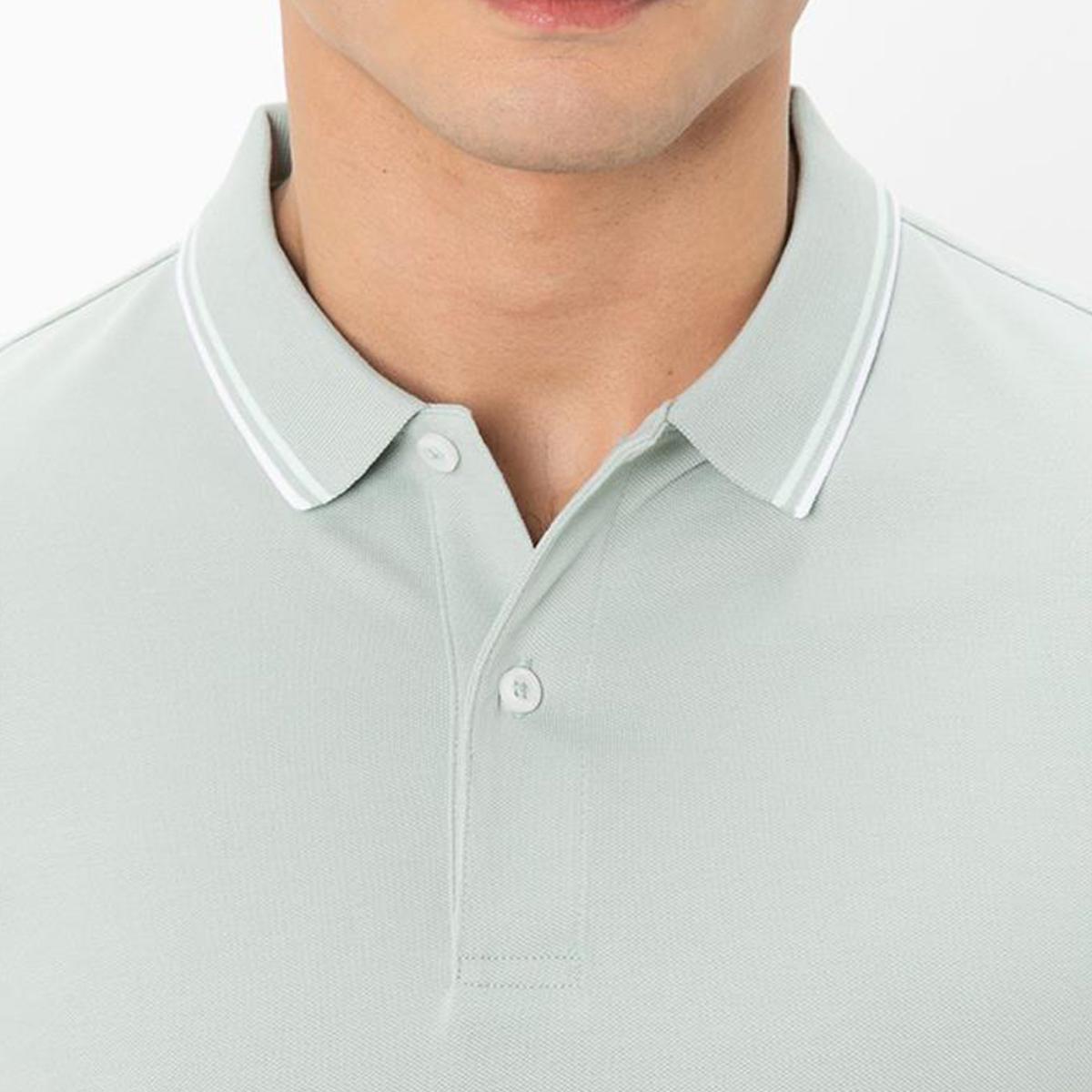 Men's Slim Fit Pique Polo: Elevated Comfort, Modern Style