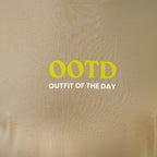 تي شيرت رجالي من القطن بقصة ضيقة ومطبوع عليه رسالة