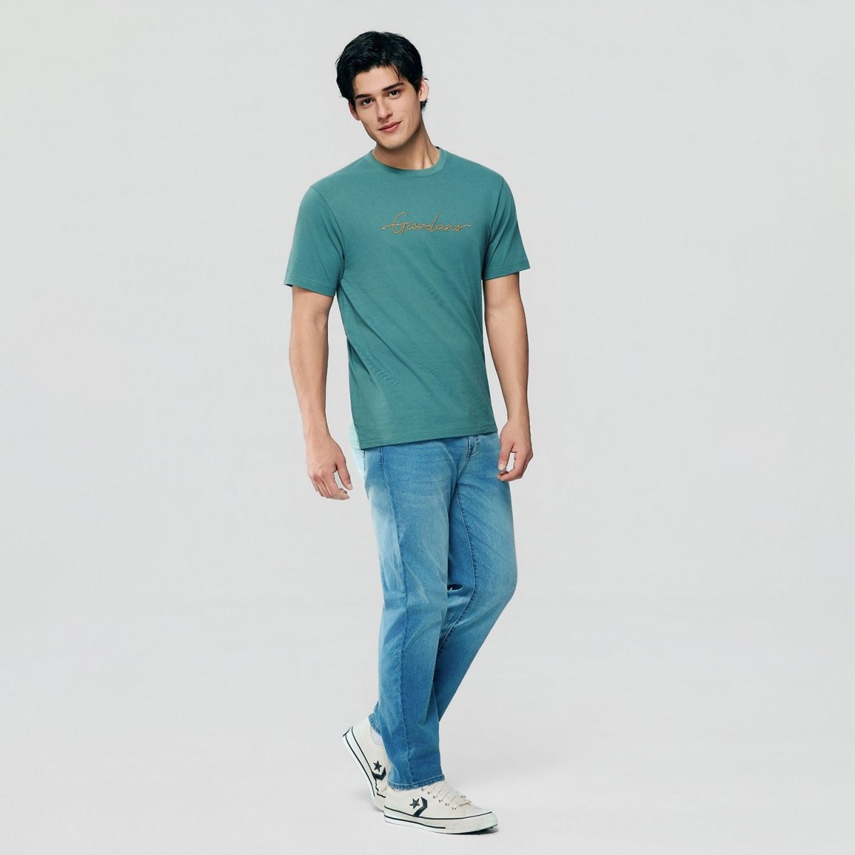 Men’s Slim Fit Cotton Signature Print Tee