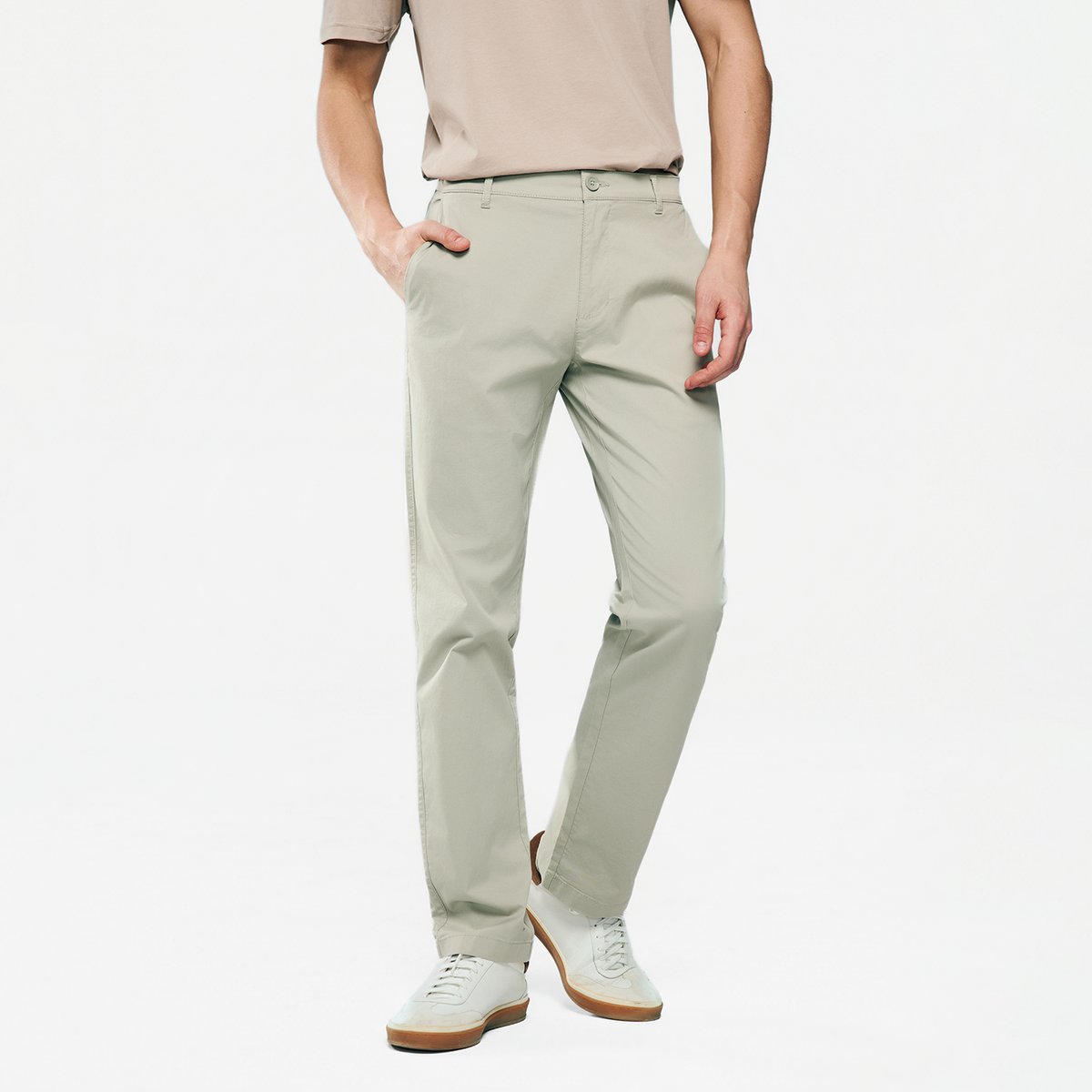 Men's Twill Low Rise Slim Taper Khaki Pant