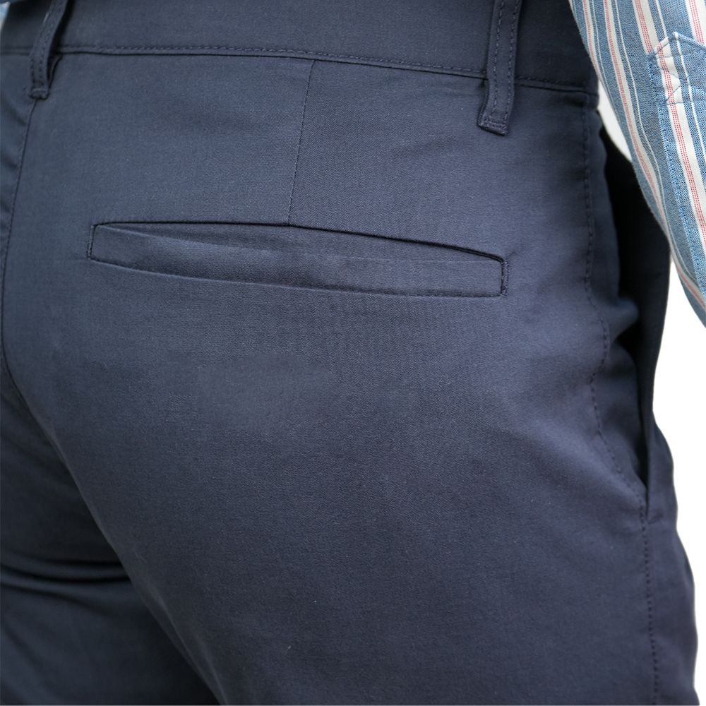 Men's Twill Low Rise Slim Taper Khaki Pant