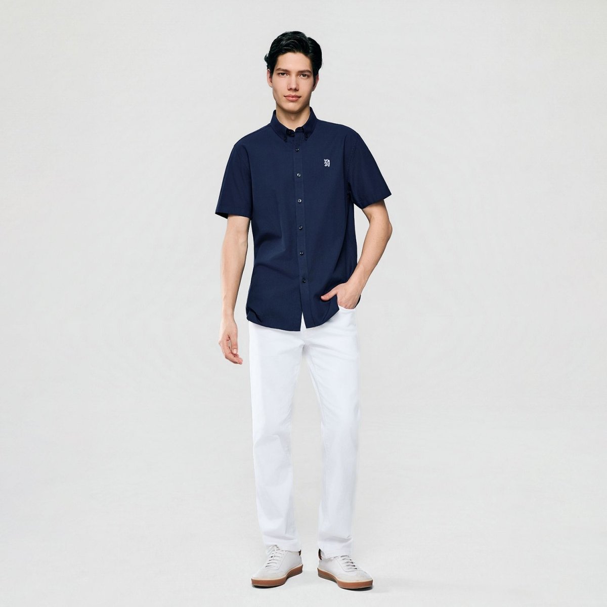 Men's Cotton Oxford Slim Fit Short-Sleeve Shirt with Embroidery