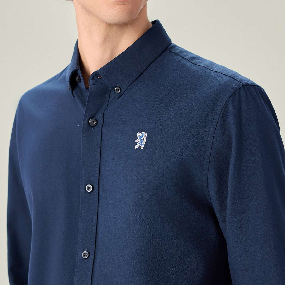 Men's Long Sleeve Slim Fit Cotton Lion Embroidered Oxford Shirt