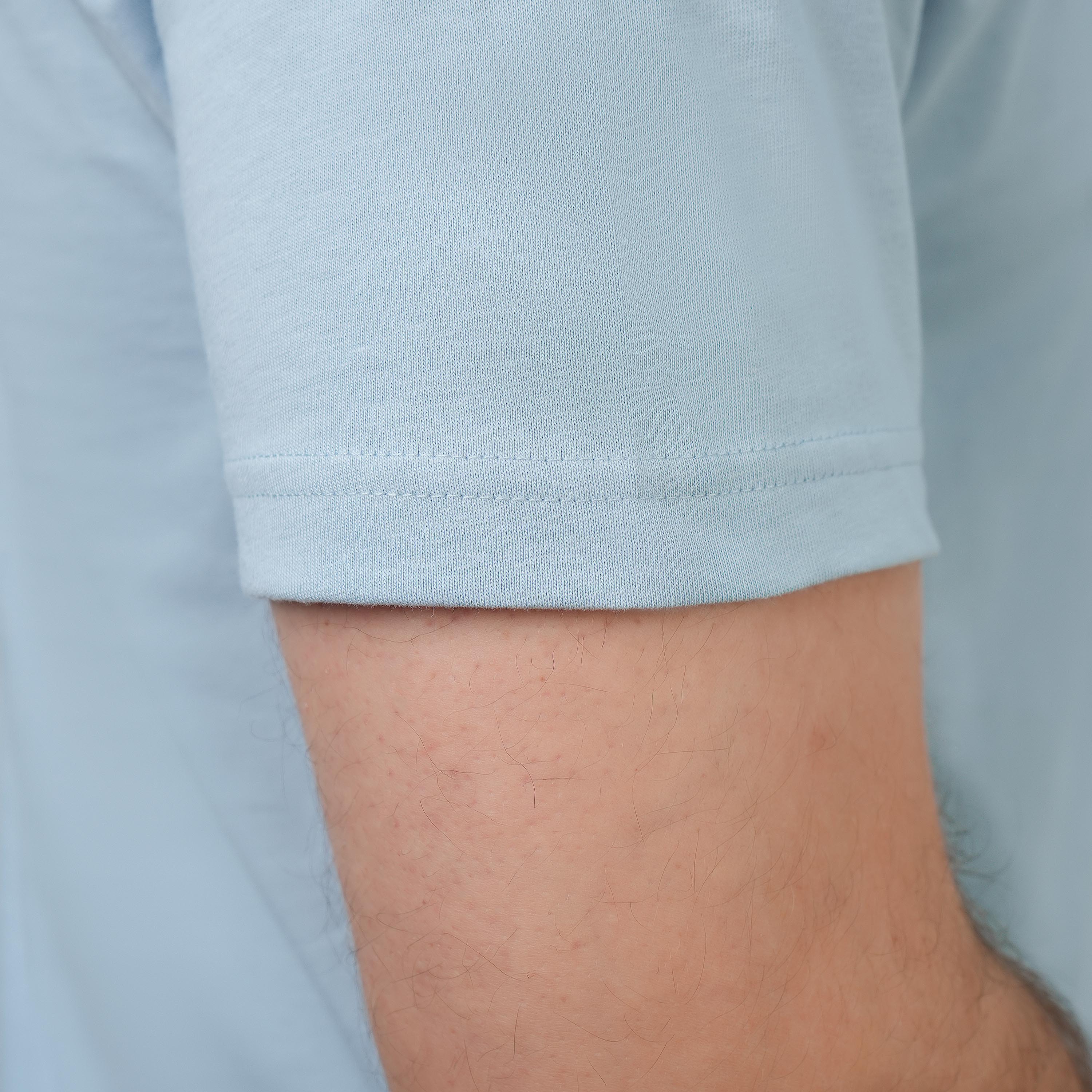 تي شيرت رجالي من القطن بقصة ضيقة ومطبوع عليه رسالة