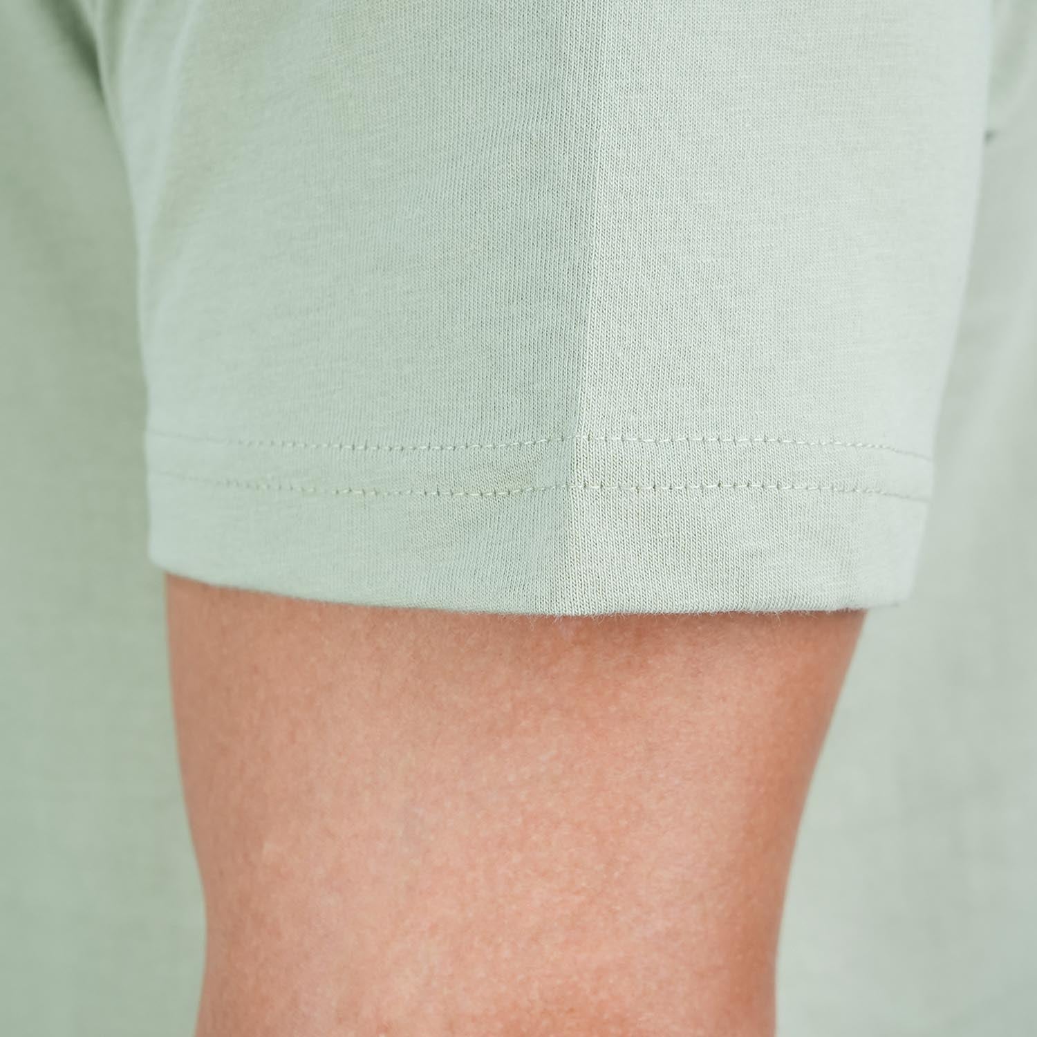 Men's Slim Fit Cotton Signature Print Tee