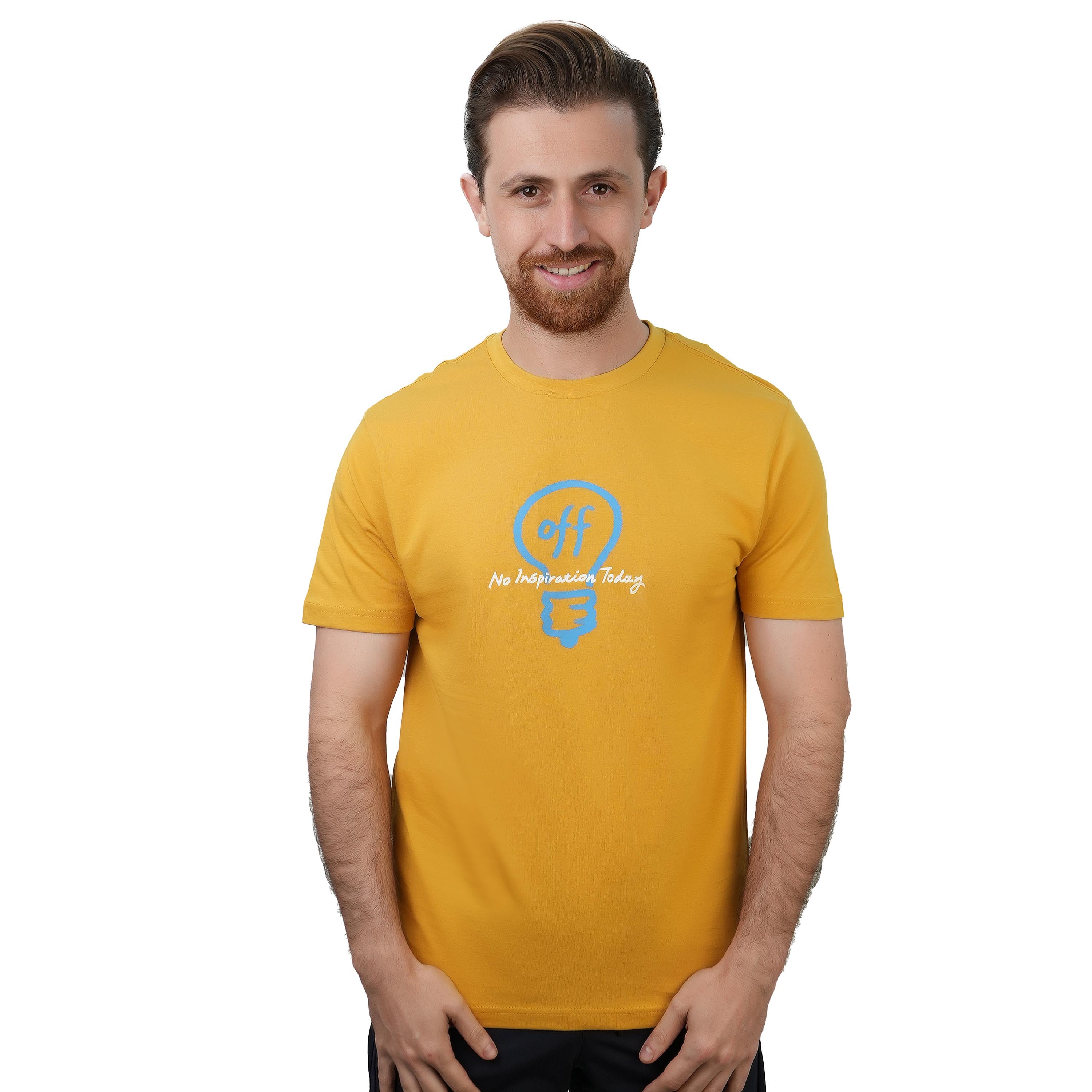 تي شيرت رجالي من القطن بقصة ضيقة ومطبوع عليه رسالة