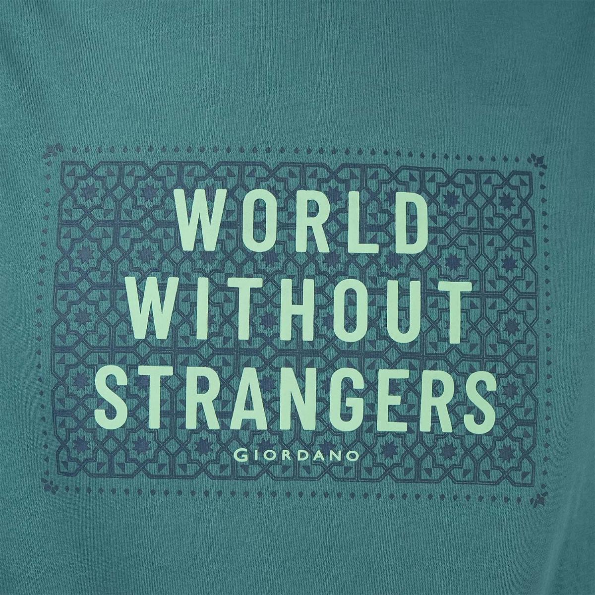 تي شيرت رجالي مطبوع عليه عبارة "عالم بلا غرباء" - قصة ضيقة، رقبة دائرية، قطن