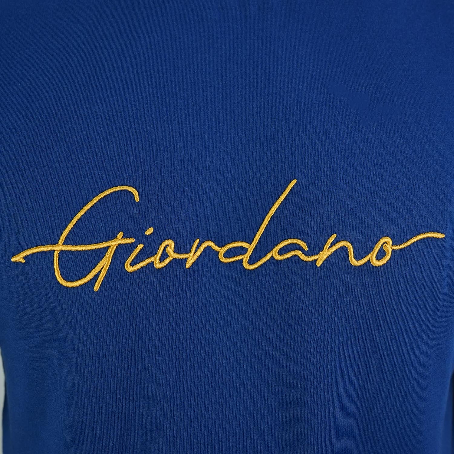 Men's Slim Fit Cotton Signature Print Tee