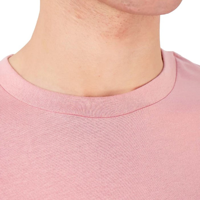 تي شيرت رجالي مطبوع عليه عبارة "عالم بلا غرباء" - قصة ضيقة، رقبة دائرية، قطن