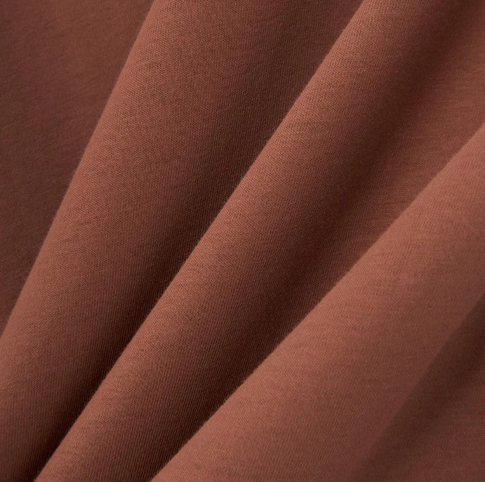 تي شيرت قطني جيرسي بطبعة نحيفة وأكمام قصيرة ورقبة دائرية