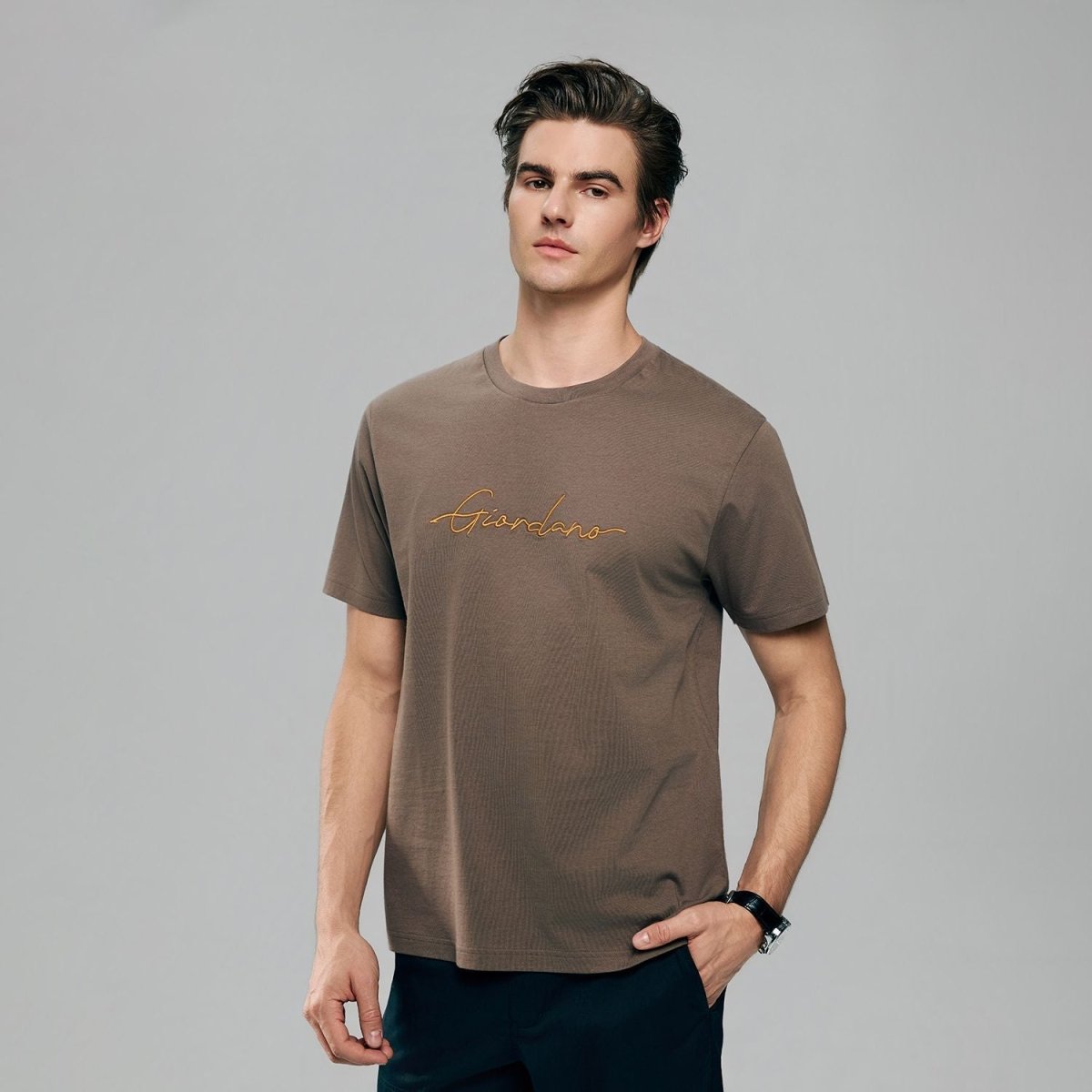 Men’s Slim Fit Cotton Signature Print Tee