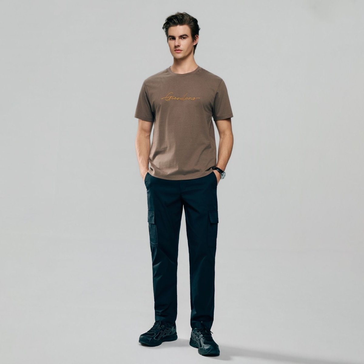 Men’s Slim Fit Cotton Signature Print Tee