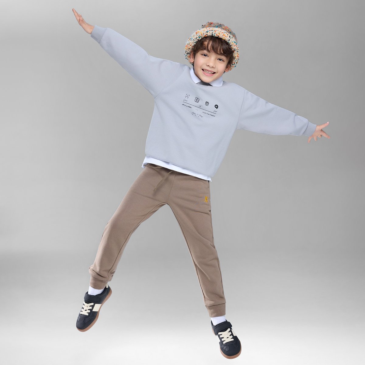 Junior's Tapered Fit French Terry Jogger with Elastic Waist