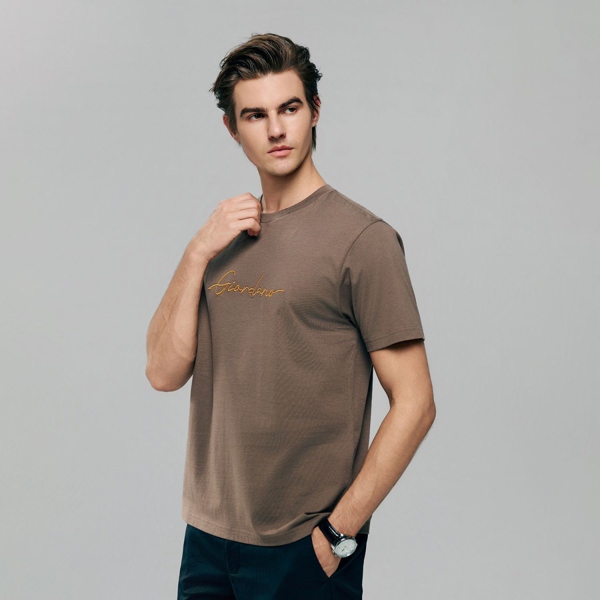 Men’s Slim Fit Cotton Signature Print Tee