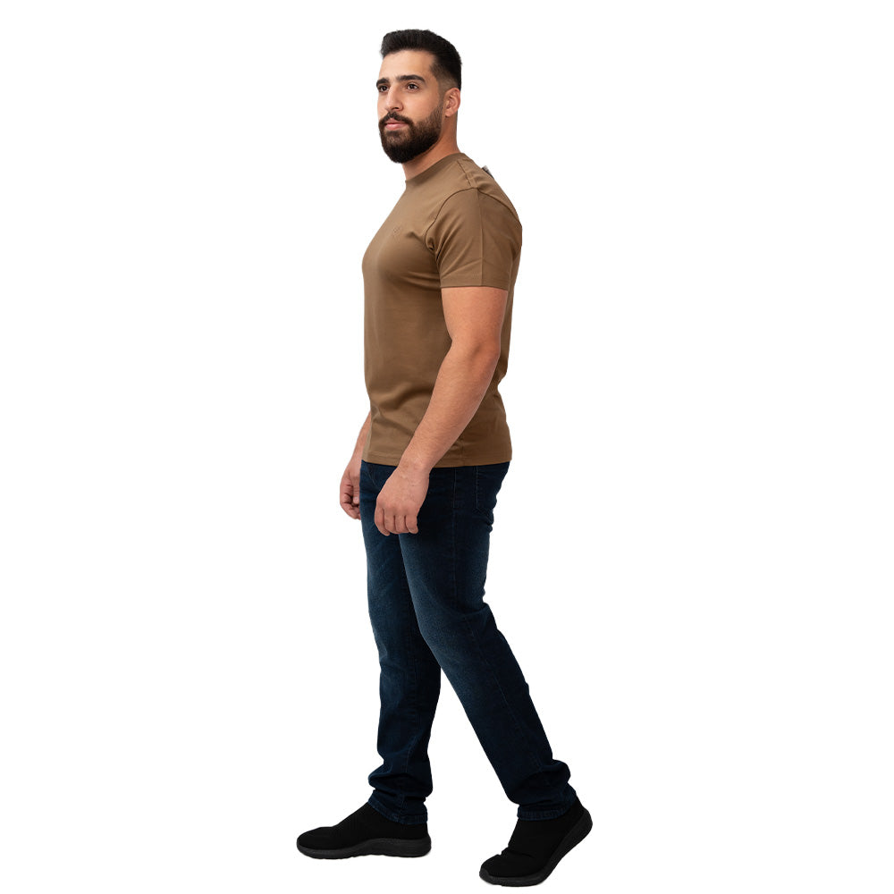 تي شيرت رجالي ضيق بلمسة سائلة ذكية