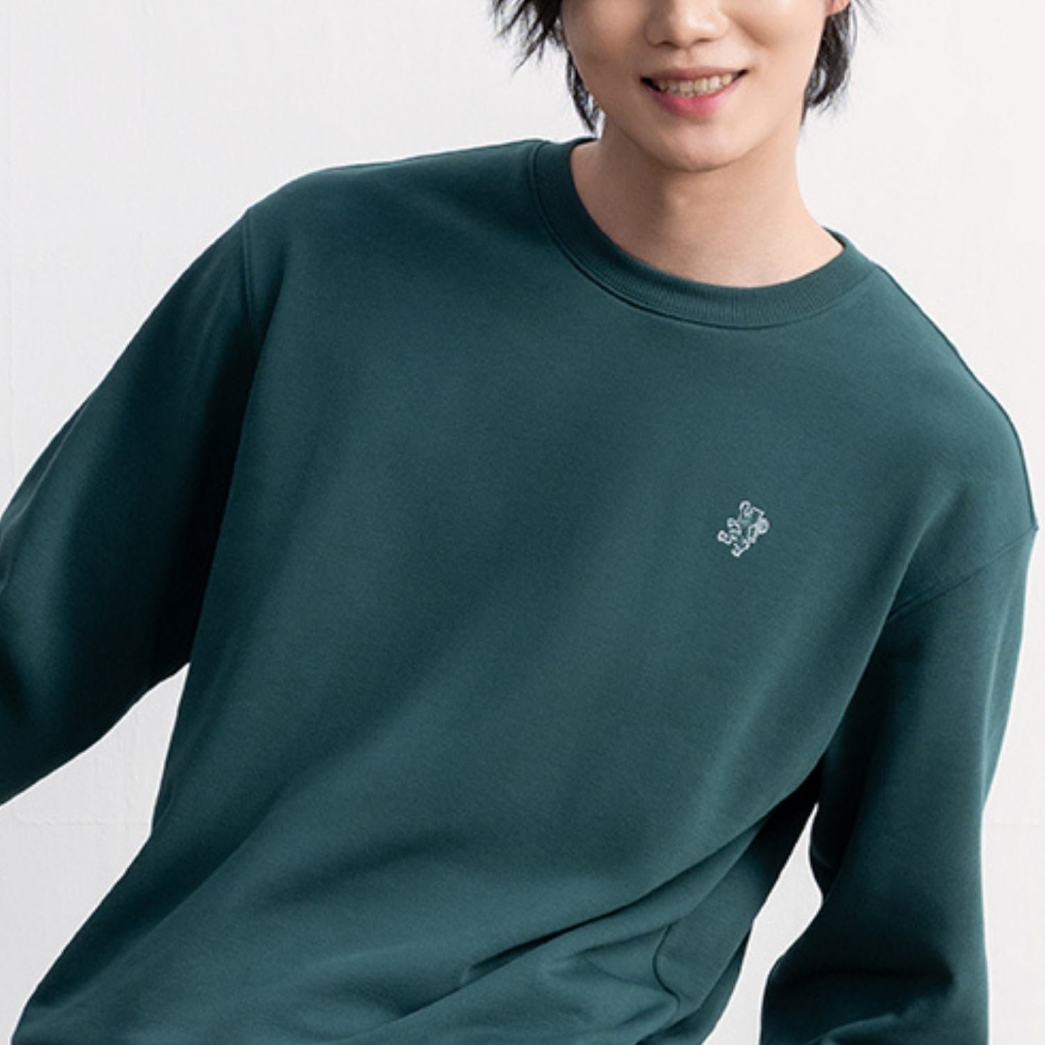 Men’s French Terry Crew Neck Relaxed Fit Sweatshirt