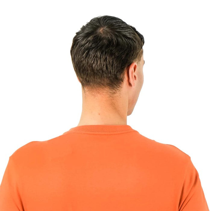 تي شيرت رجالي مطبوع عليه عبارة "عالم بلا غرباء" - قصة ضيقة، رقبة دائرية، قطن