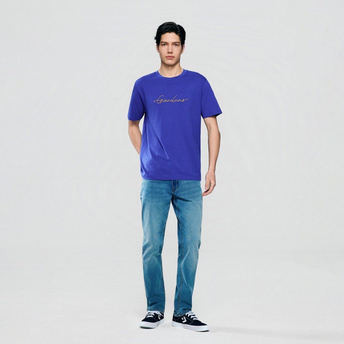 Men’s Slim Fit Cotton Signature Print Tee