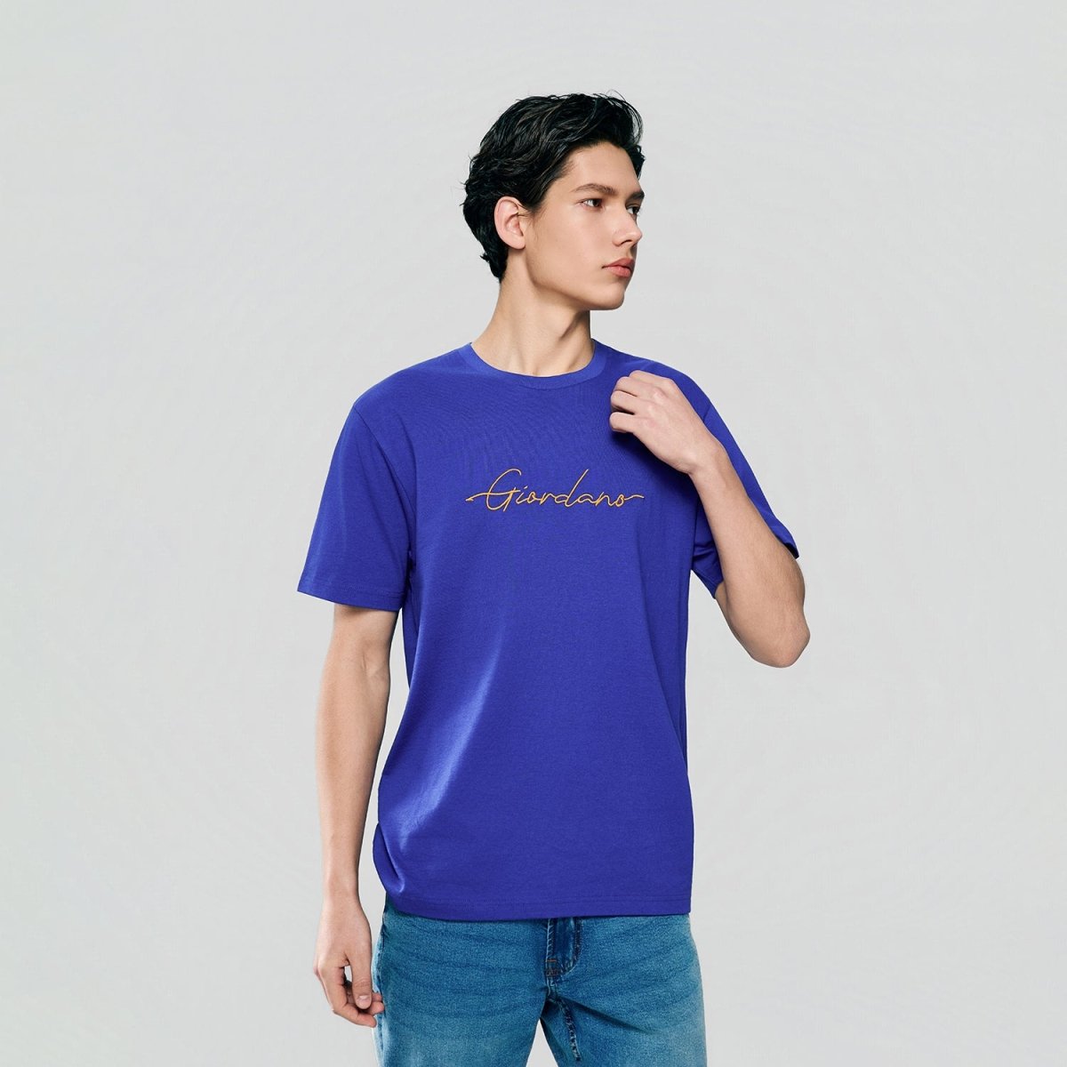 Men’s Slim Fit Cotton Signature Print Tee