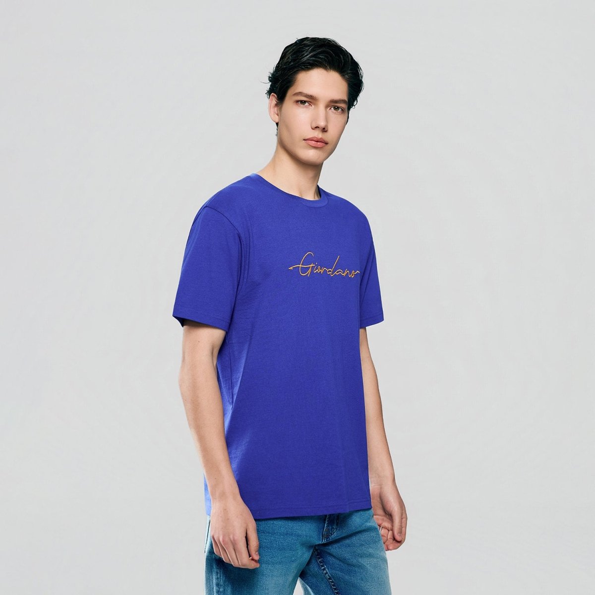 Men’s Slim Fit Cotton Signature Print Tee