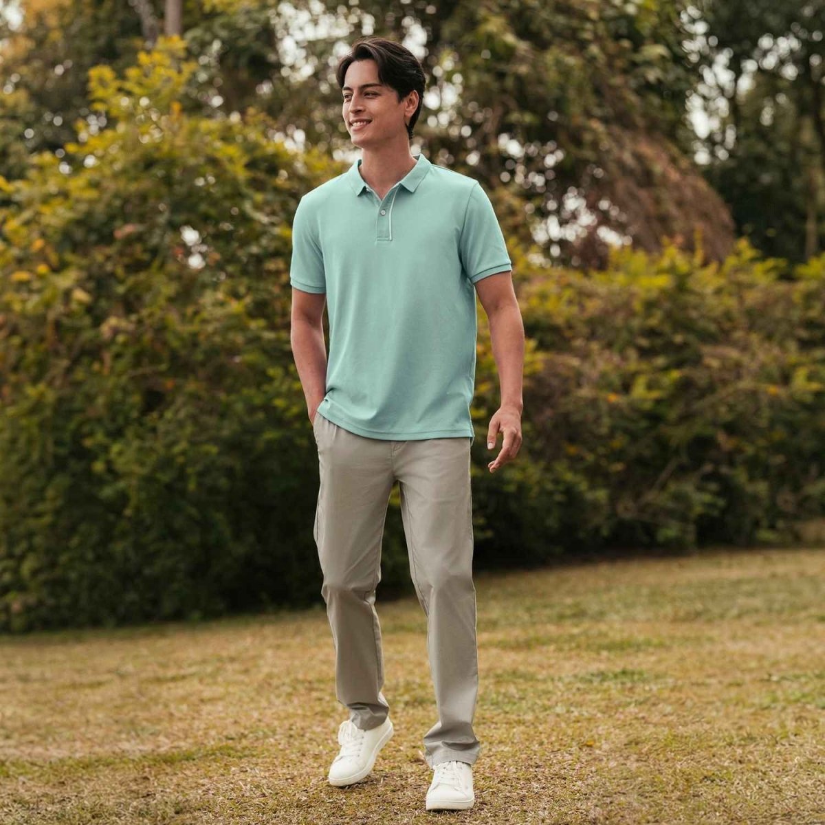 Men's Slim Fit Cool Touch Cotton Nylon Pique Flat Knit Collar Solid Polo
