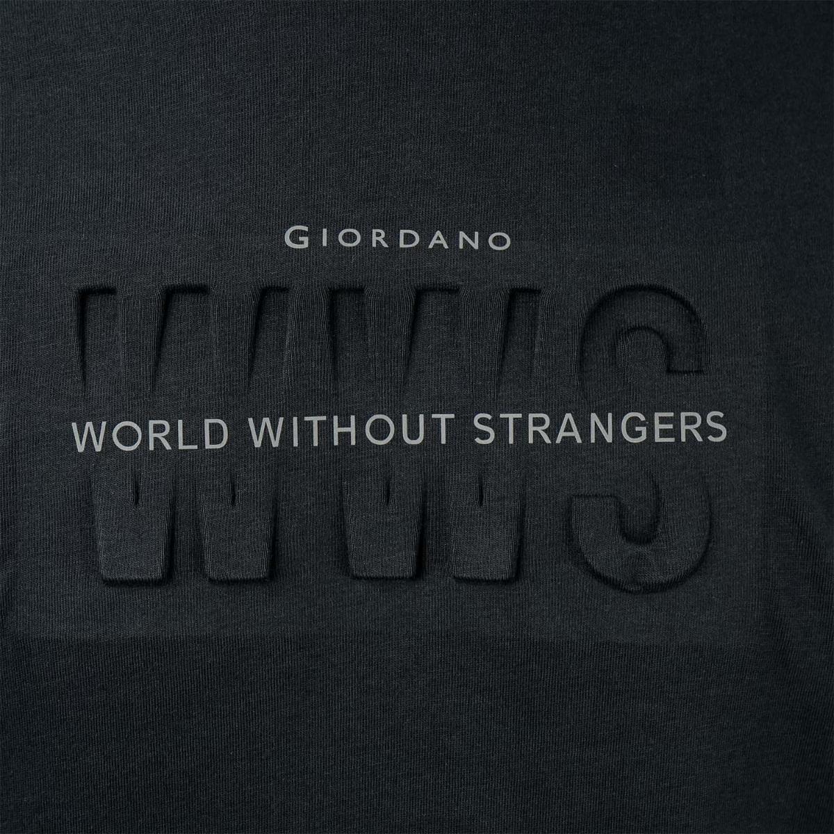 تي شيرت رجالي مطبوع عليه عبارة "عالم بلا غرباء" - قصة ضيقة، رقبة دائرية، قطن