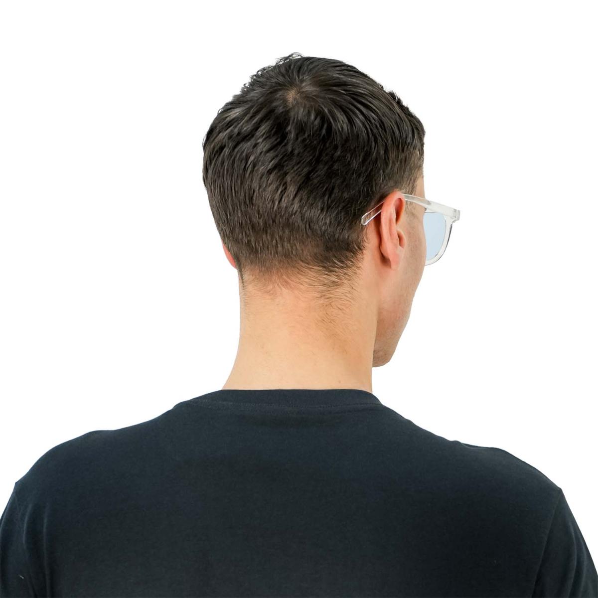 تي شيرت رجالي مطبوع عليه عبارة "عالم بلا غرباء" - قصة ضيقة، رقبة دائرية، قطن