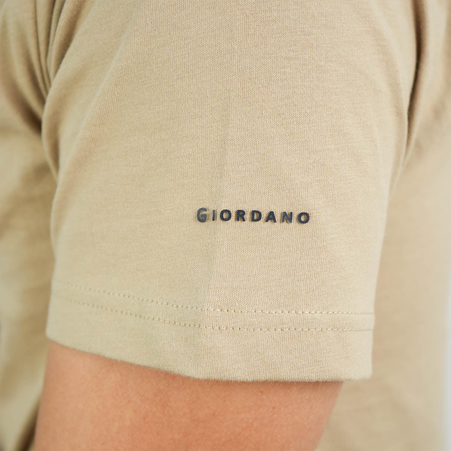 Men's Giordano Cotton Crewneck Slim Fit Tee - Short Sleeve