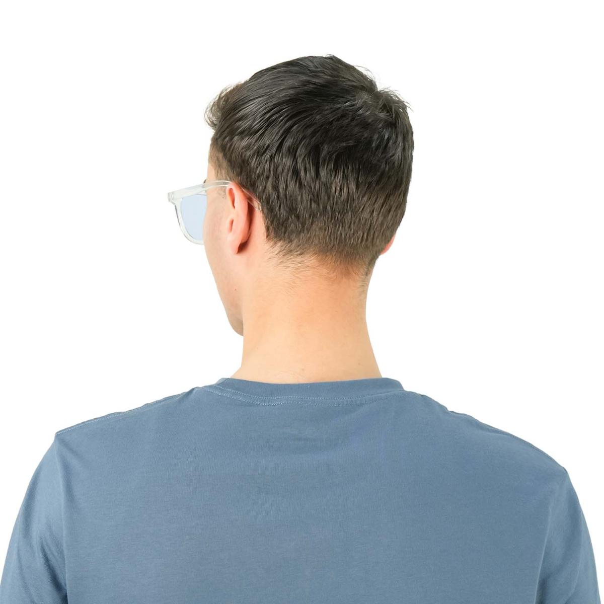 تي شيرت رجالي مطبوع عليه عبارة "عالم بلا غرباء" - قصة ضيقة، رقبة دائرية، قطن