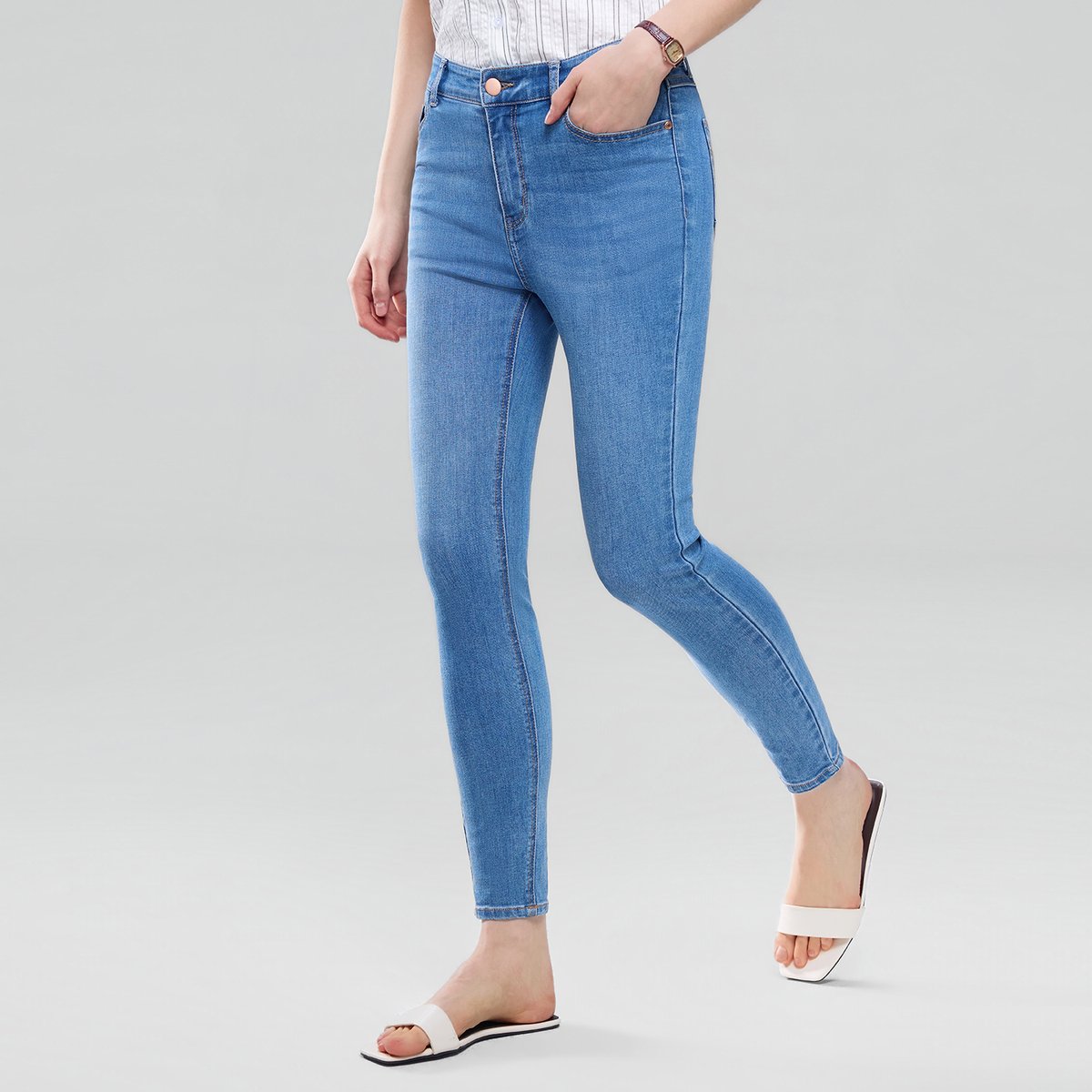 Women's Denim Slim Tapered Jeans