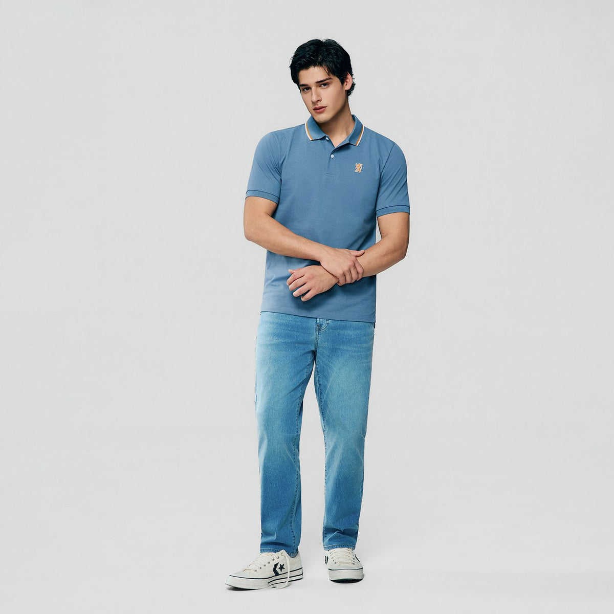 Men Slim Fit Cotton Lycra Pique Flat Knit Collar Embroidered Solid Polo