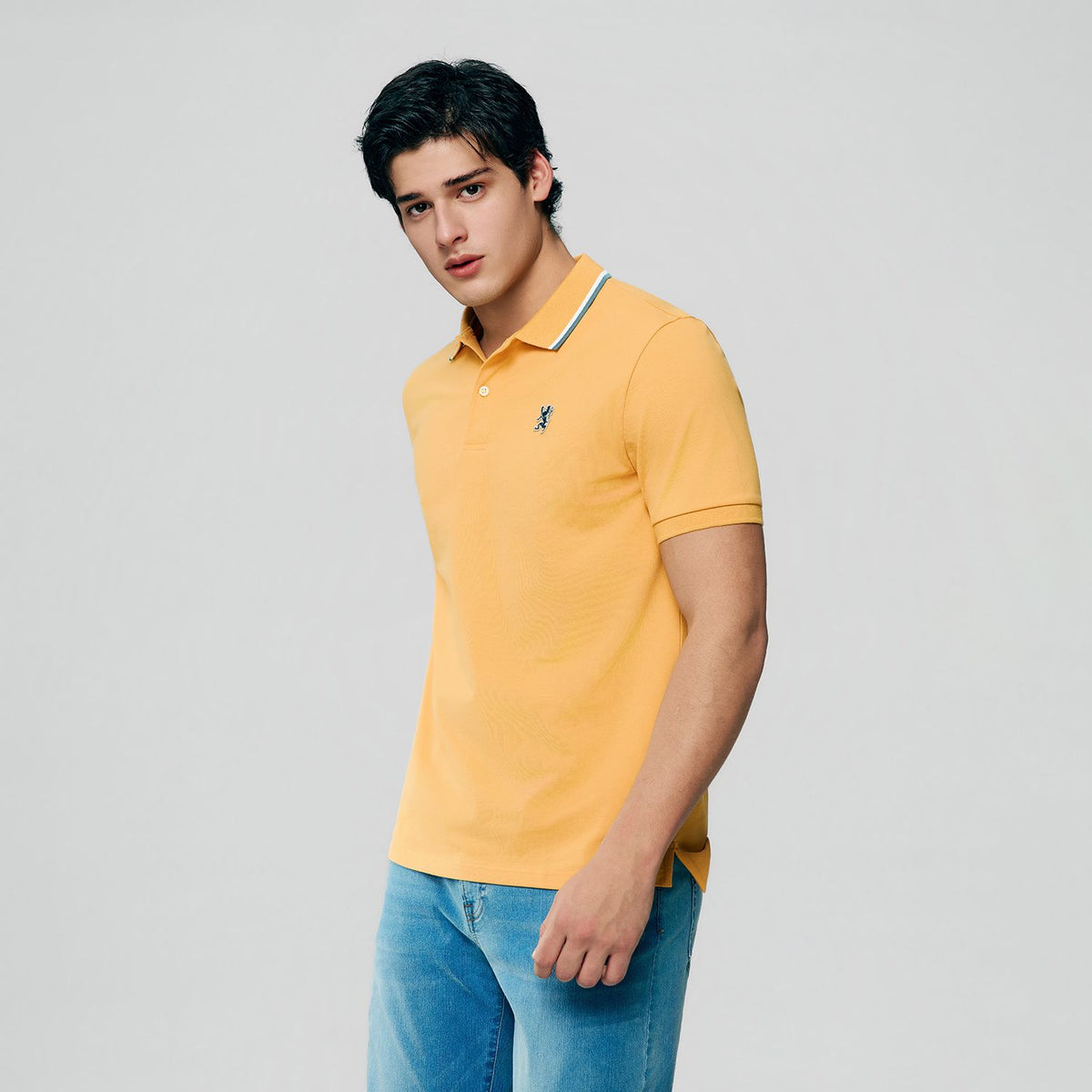 Men Slim Fit Cotton Lycra Pique Flat Knit Collar Embroidered Solid Polo